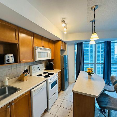 Rivetstays - The Yonge Toronto Zewnętrze zdjęcie