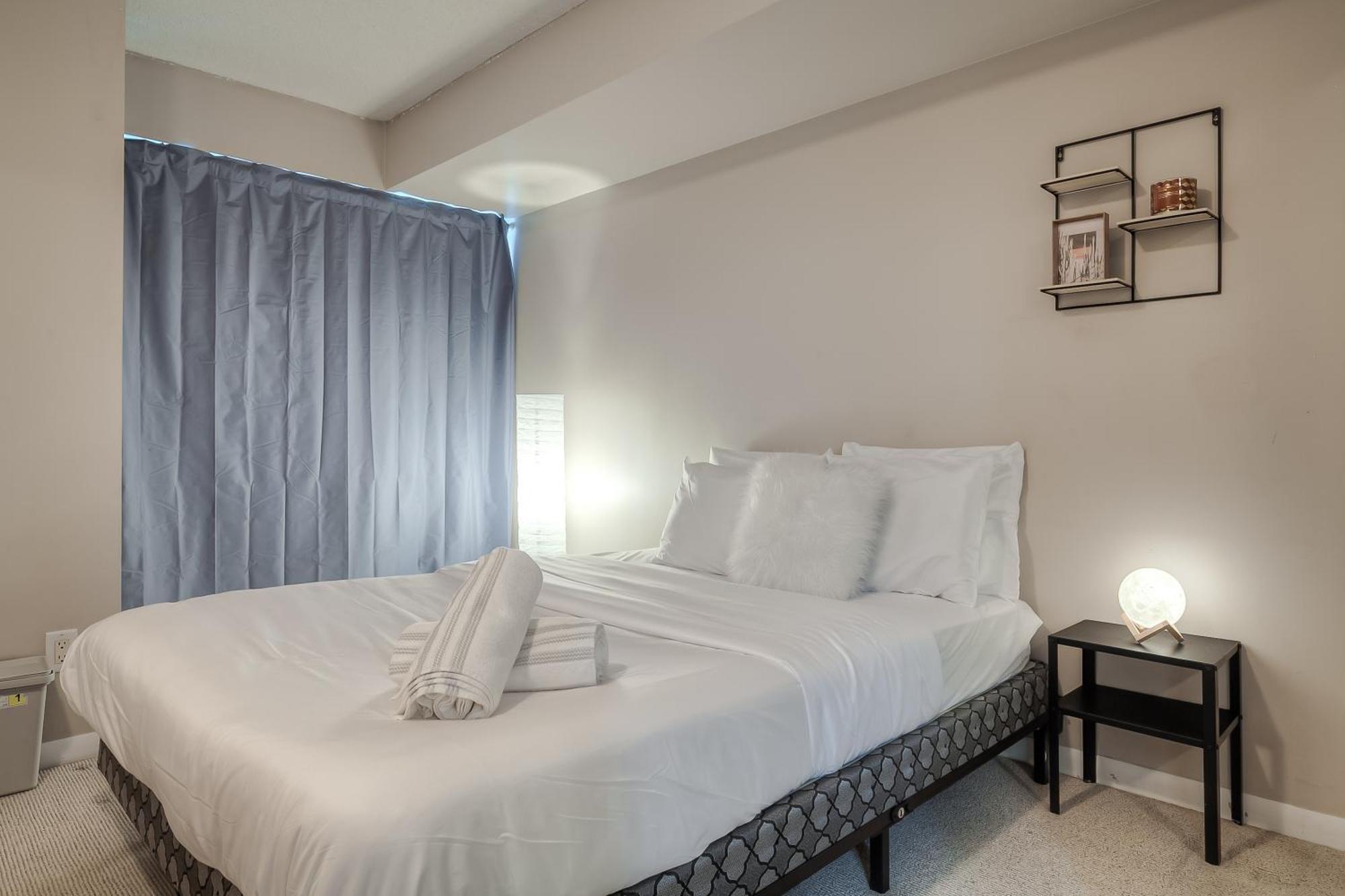 Rivetstays - The Yonge Toronto Zewnętrze zdjęcie