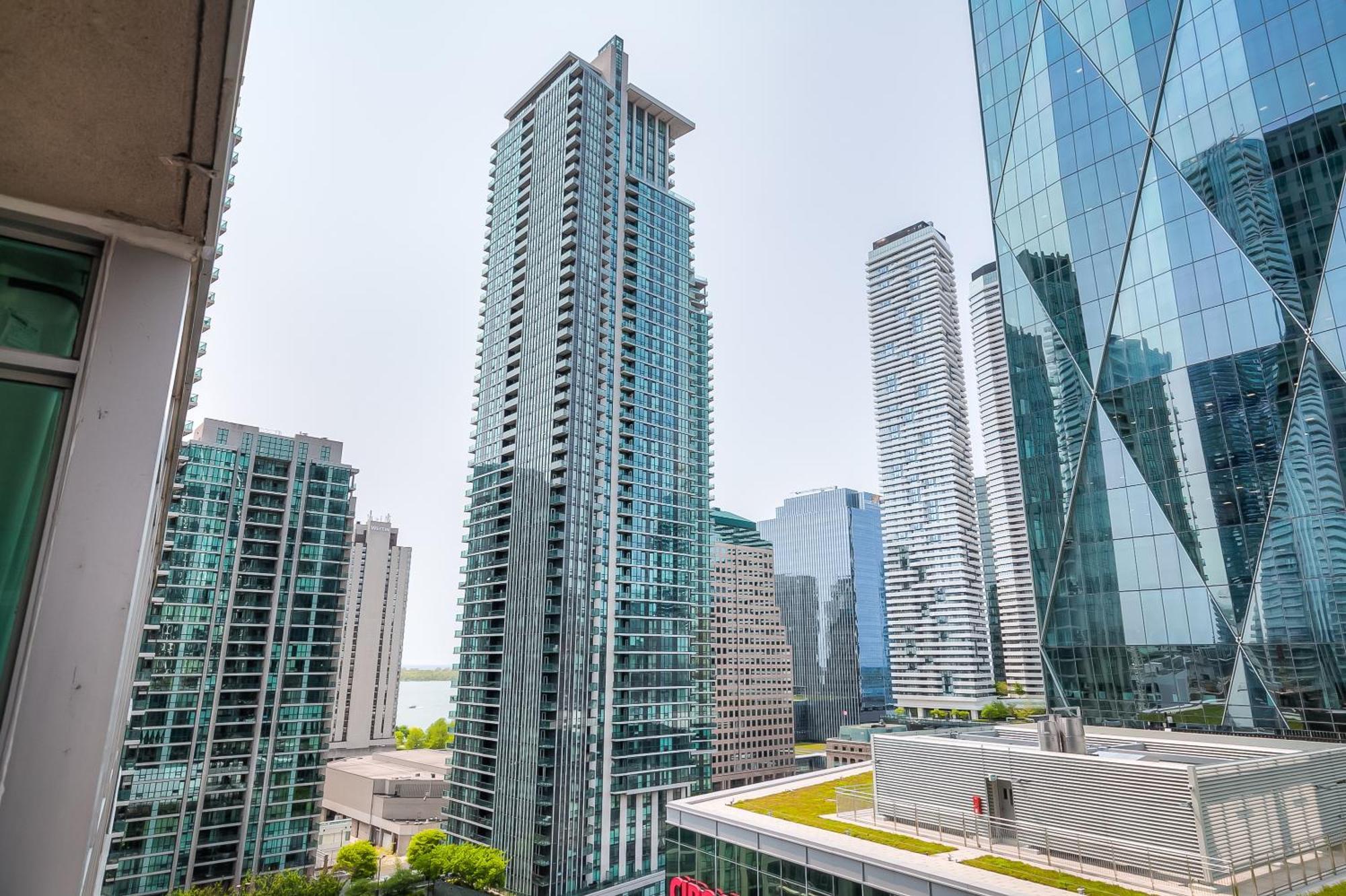 Rivetstays - The Yonge Toronto Zewnętrze zdjęcie