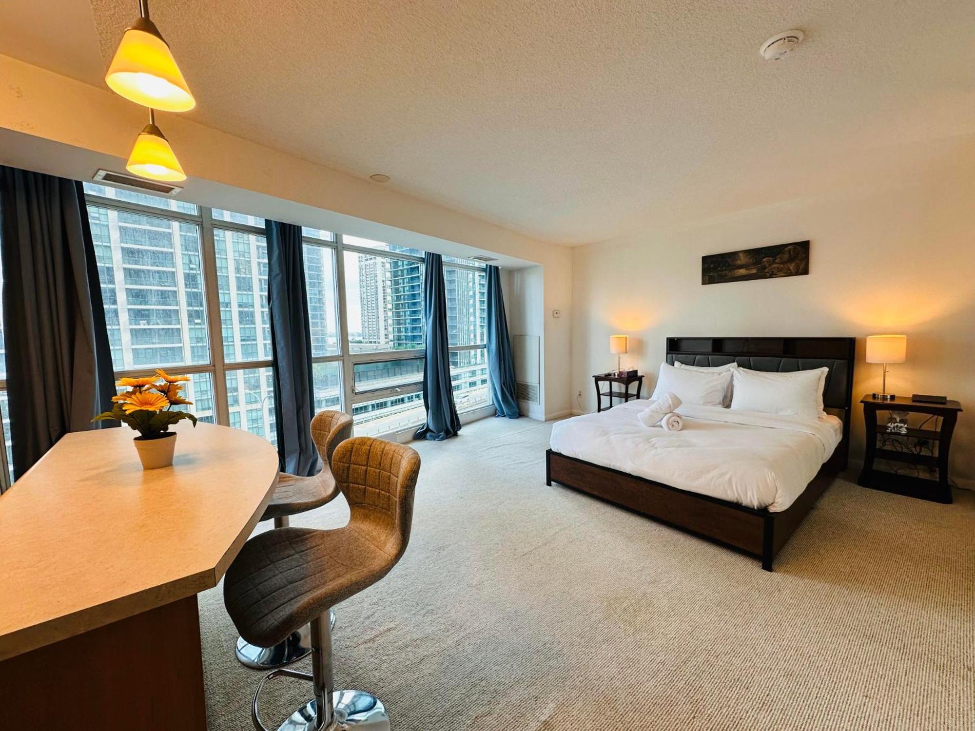 Rivetstays - The Yonge Toronto Zewnętrze zdjęcie