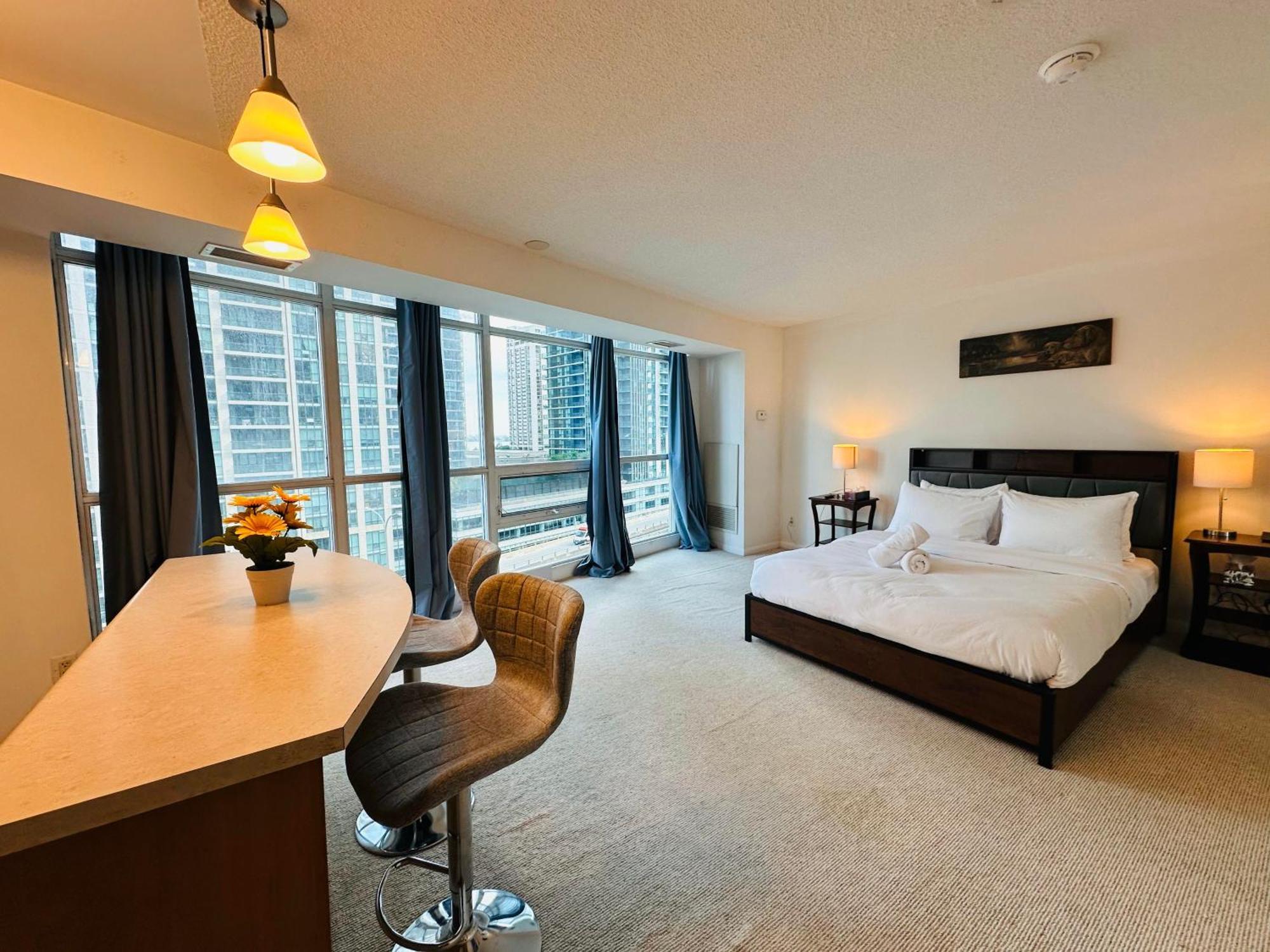 Rivetstays - The Yonge Toronto Zewnętrze zdjęcie